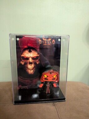 Red & Black Vinyl Figure Display
